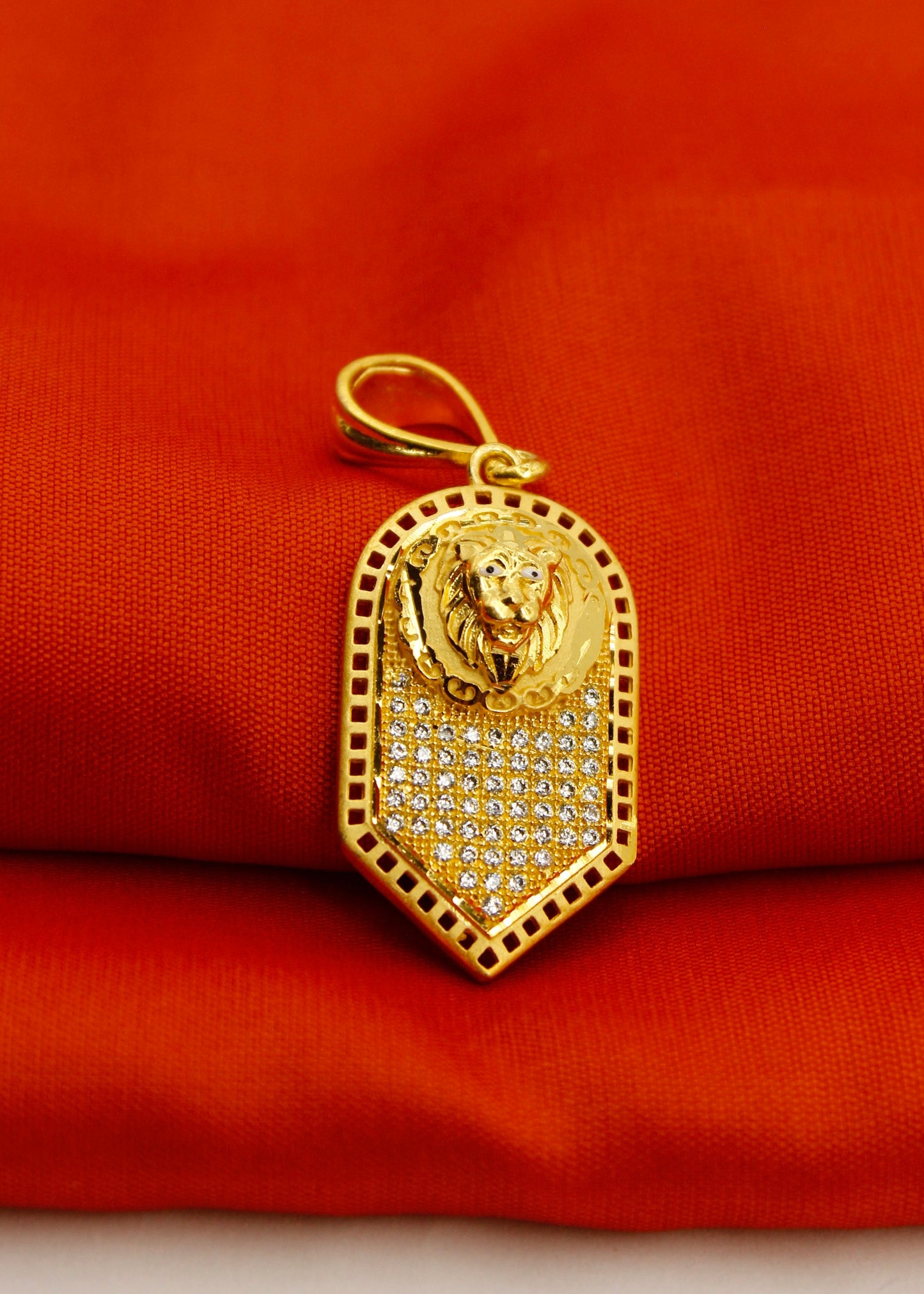 LION DESIGNER STYLISH PENDANT