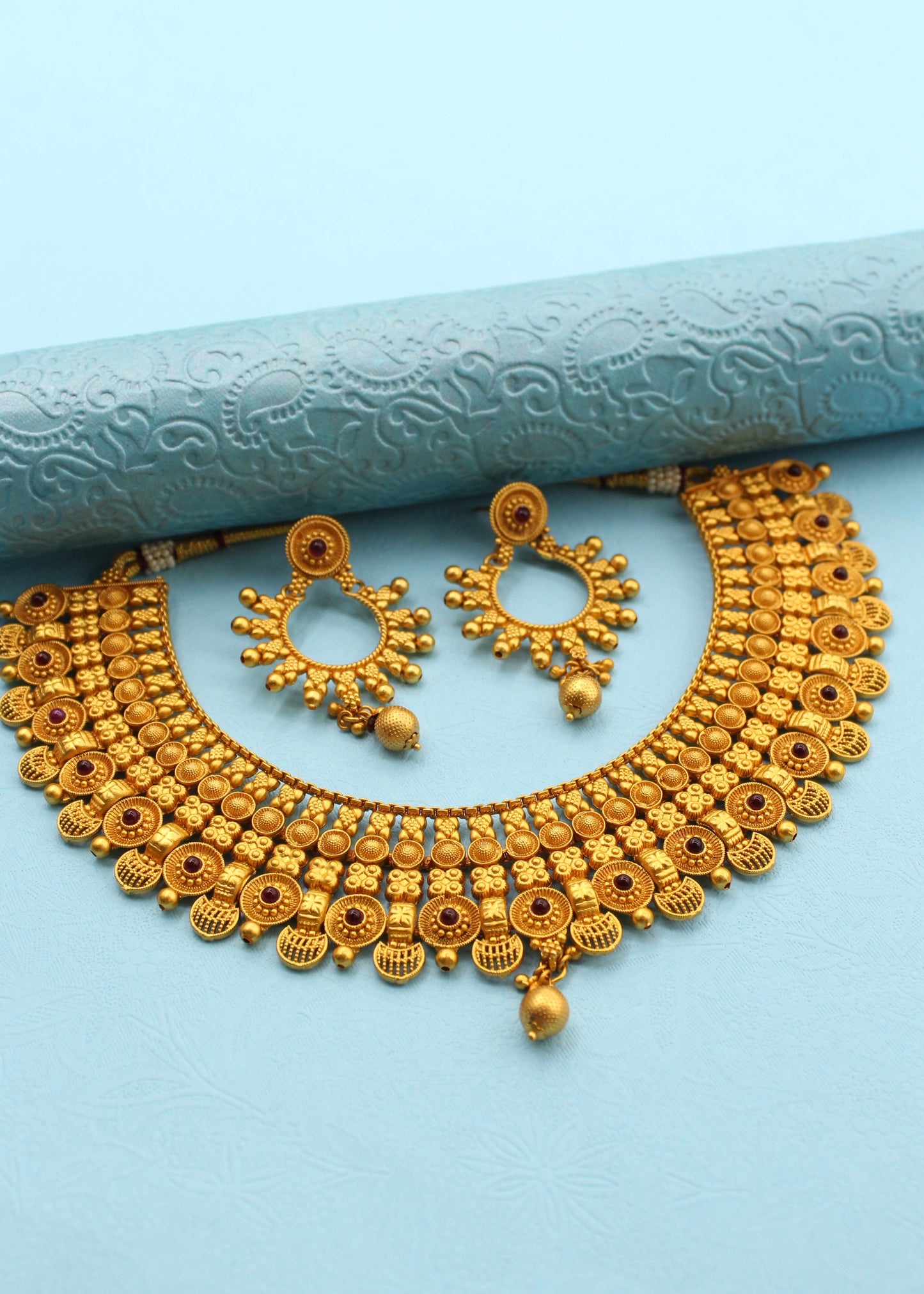 IMPRESSIVE PESHWAI NECKLACE