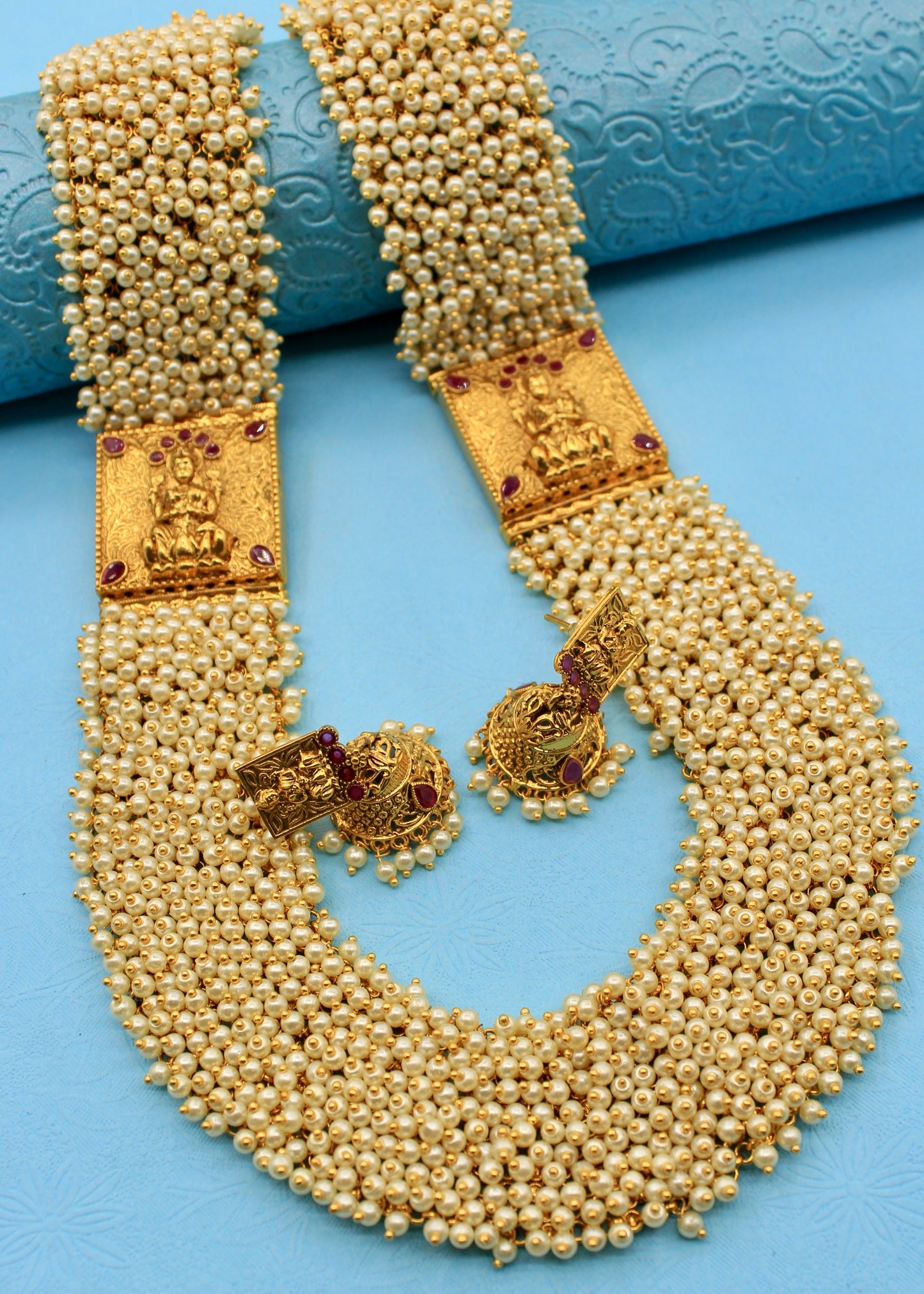 GODDESS LAXMI PEARLY NECKLACE