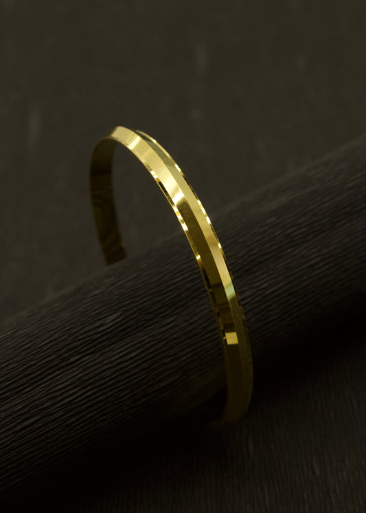 GLAMOROUS GOLD PLATED KADA