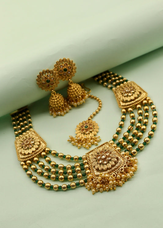 TRADITIONAL FLORET NECKLACE