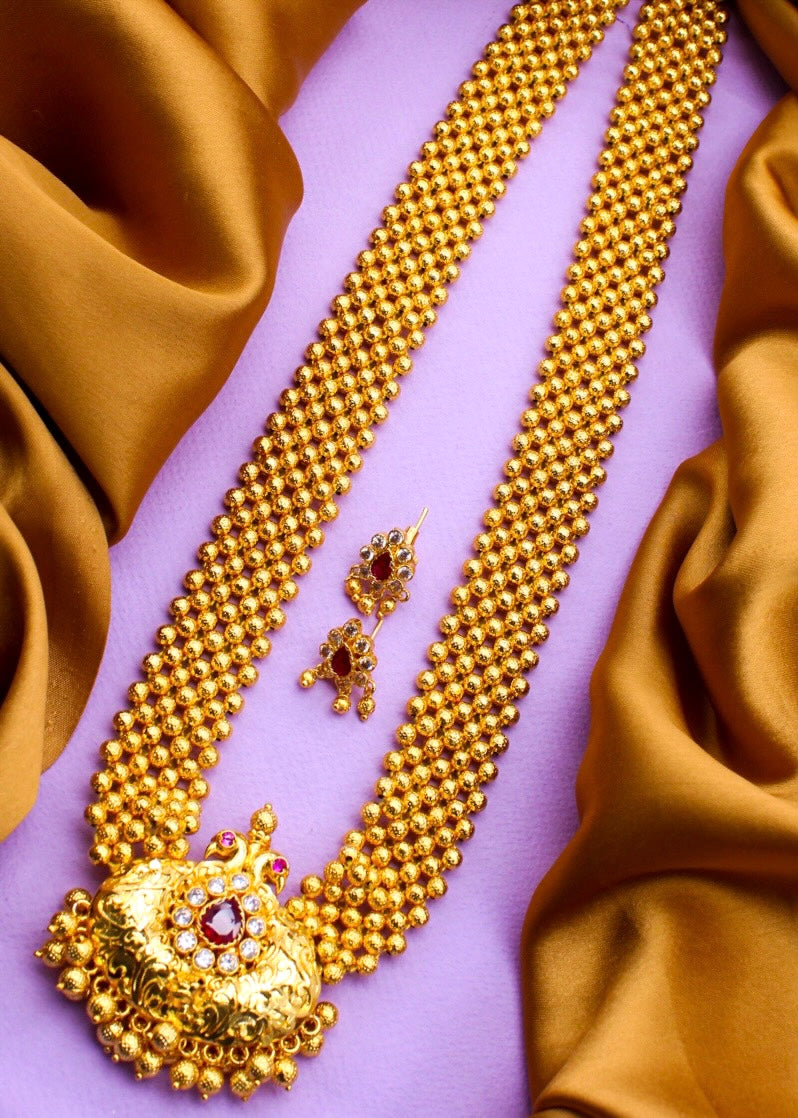 GORGEOUS PEACOCK NECKLACE