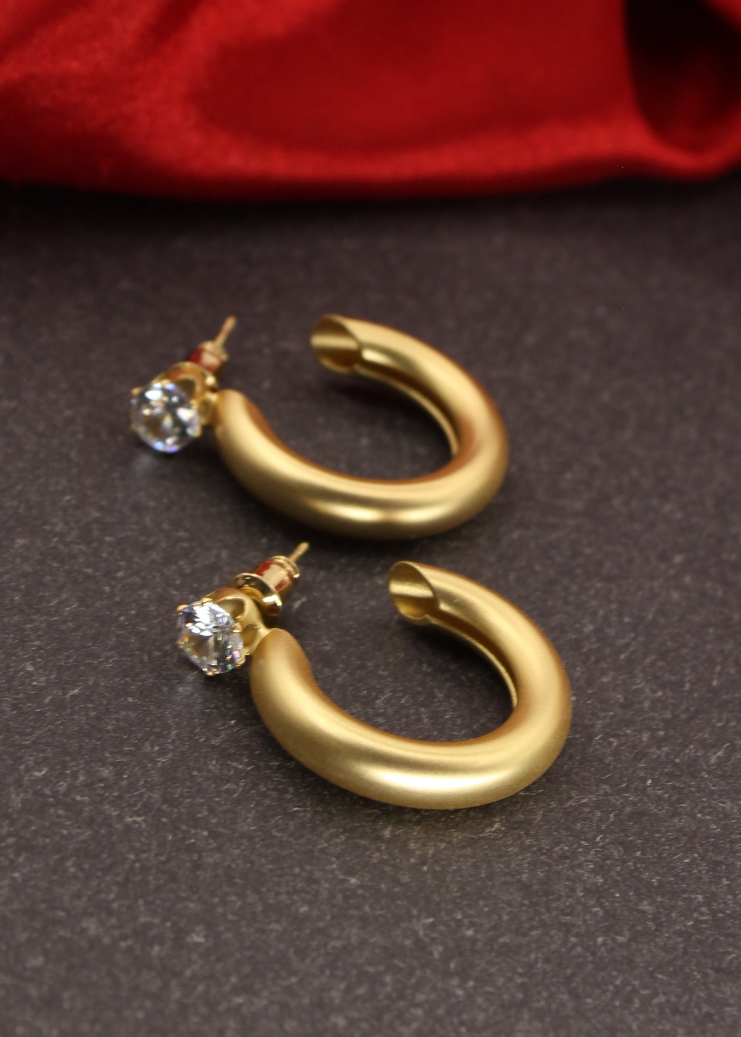 GORGEOUS DIA EARRINGS