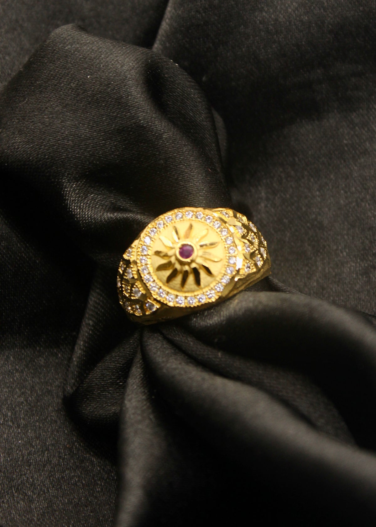 RADIANT GOLD PLATED MEN'S RING