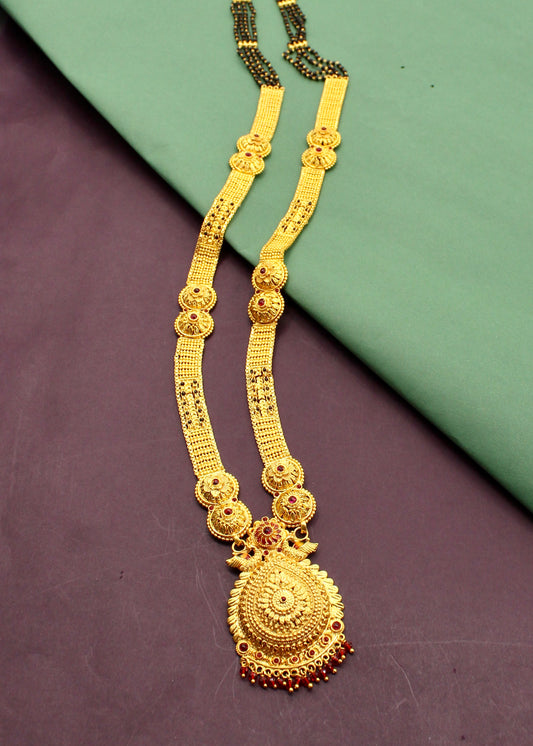 STRIKING PEACOCK PESHWAI MANGALSUTRA