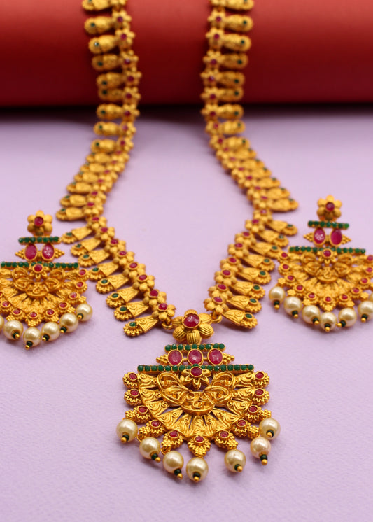 EXCLUSIVE DESIGNER  NECKLACE