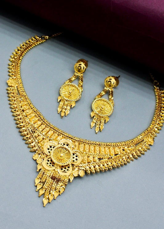 DELIGHT GOLD PLATED CHOKER SET