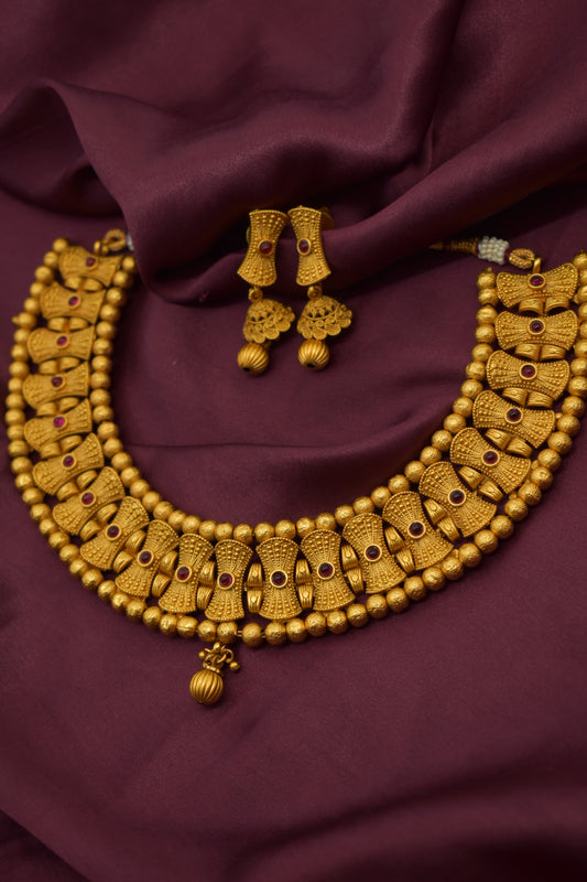 UNIQUE DESIGNER NECKLACE