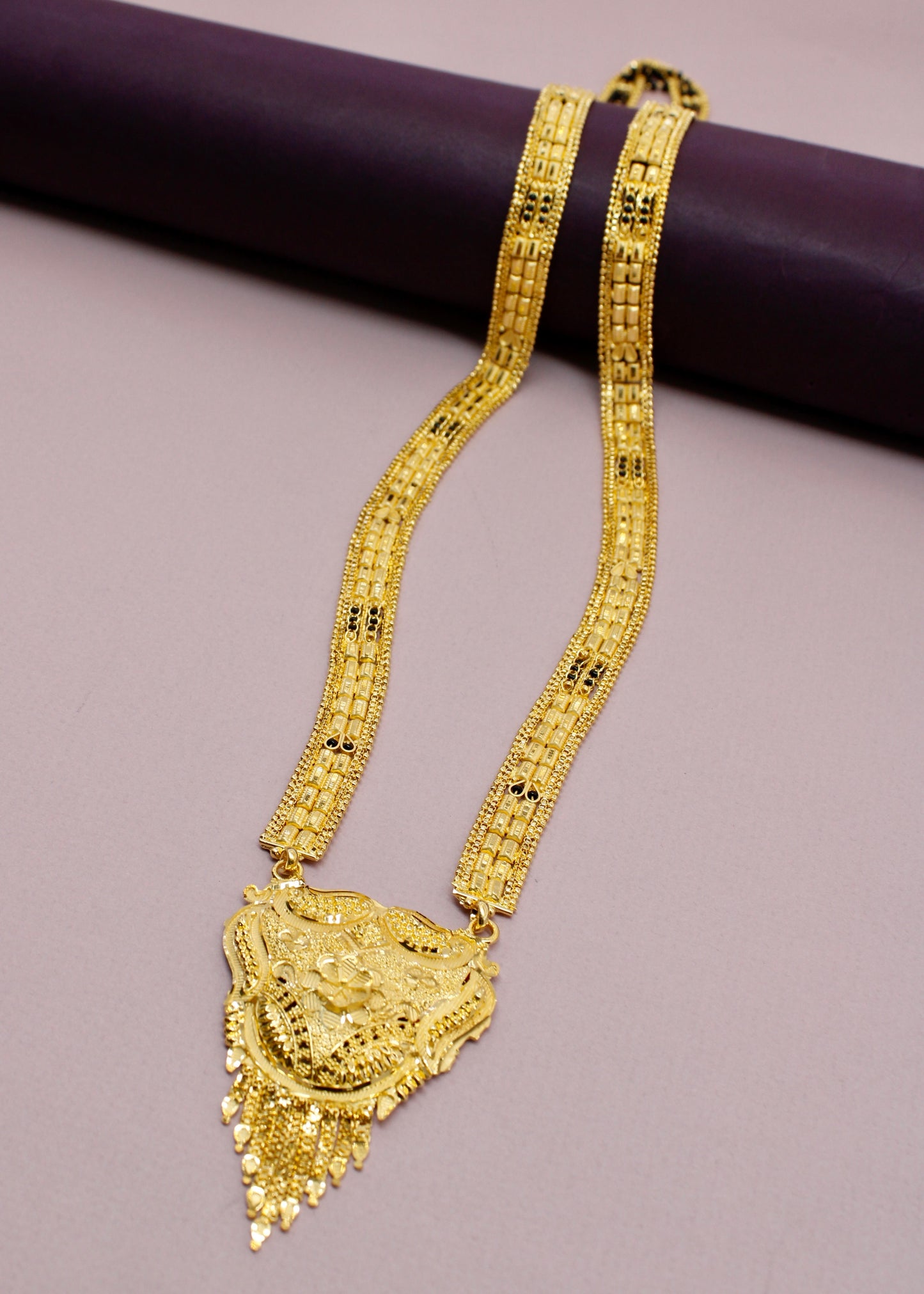 ENTICING GOLDEN PATTI MANGALSUTRA