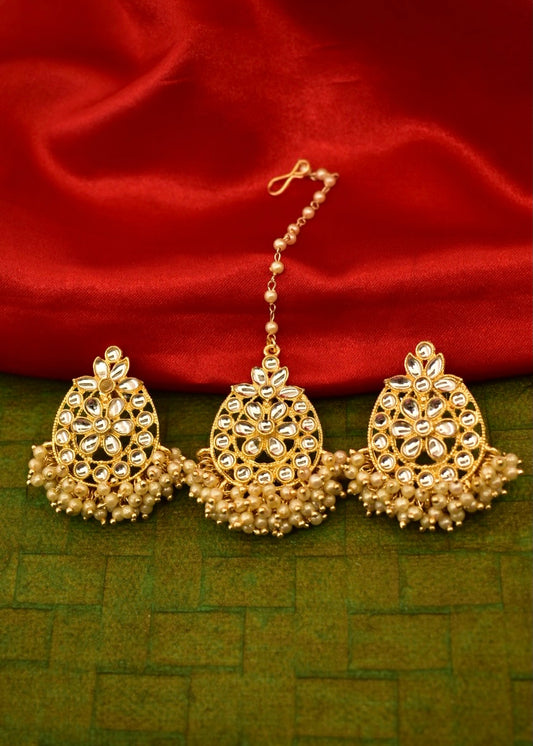 FLORET EAR STUDS WITH BINDI