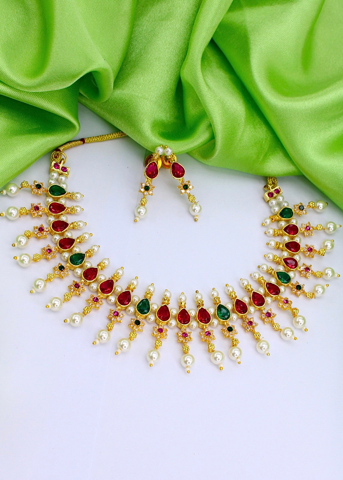 DROPLET DESIGNER MOTI NECKLACE