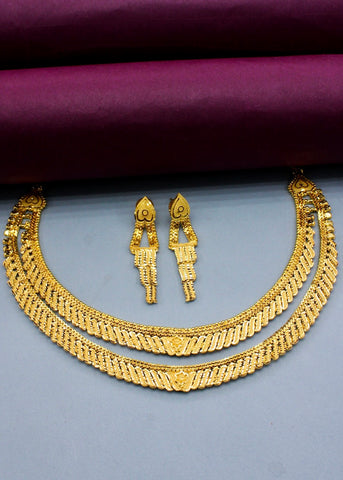 MAGNIFICENT GOLD PLATED NECKLACE