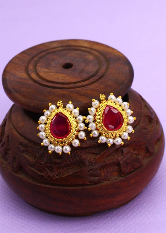 PEALS OF GLAMOUR EARRINGS