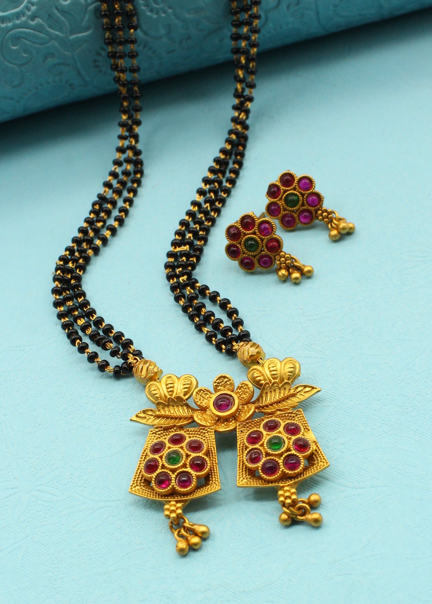 RADIANT FLORET WATI PENDANT MANGALSUTRA