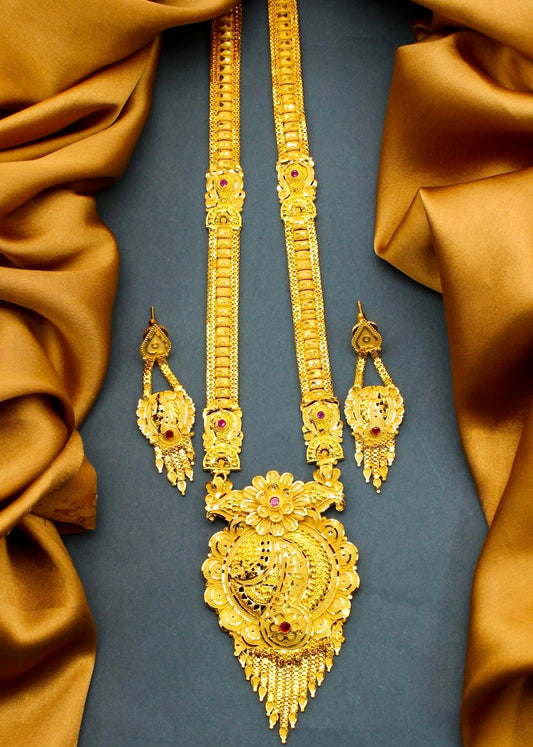 GLAMOROUS GOLD PLATED NECKLACE