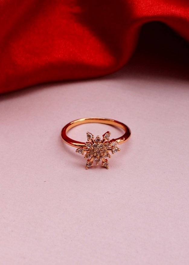 CLASSY FLORET FINGER RING