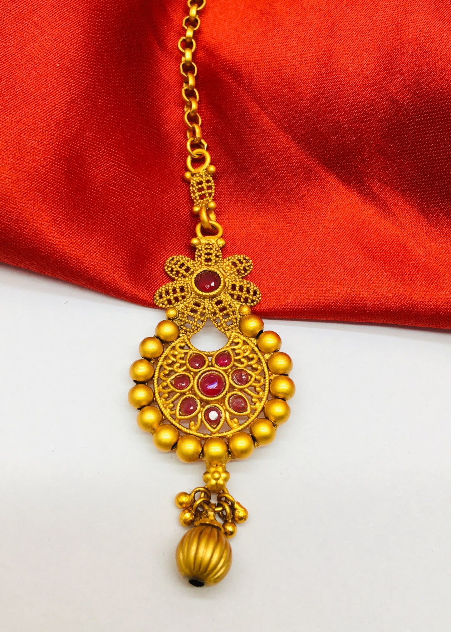 BEAUTIFUL DESIGNER BINDI