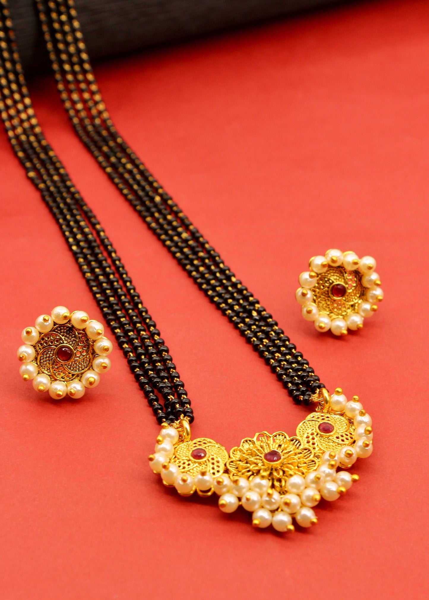 CLASSY PEARL MANGALSUTRA