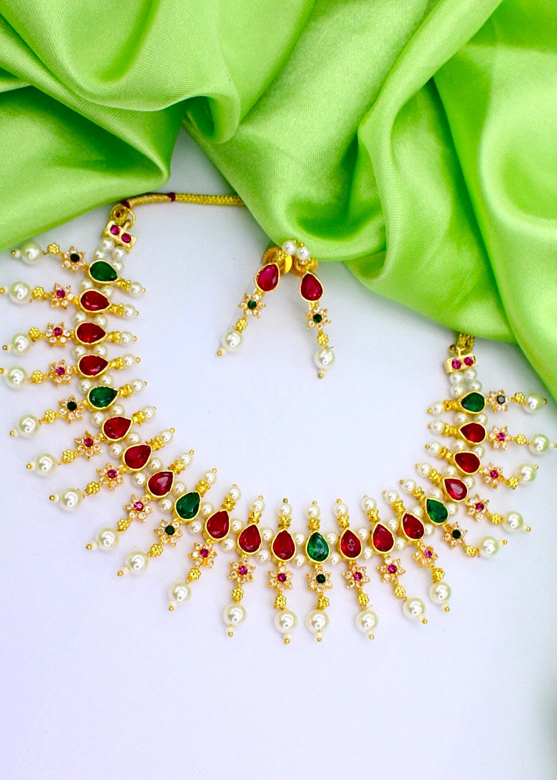 DROPLET DESIGNER MOTI NECKLACE