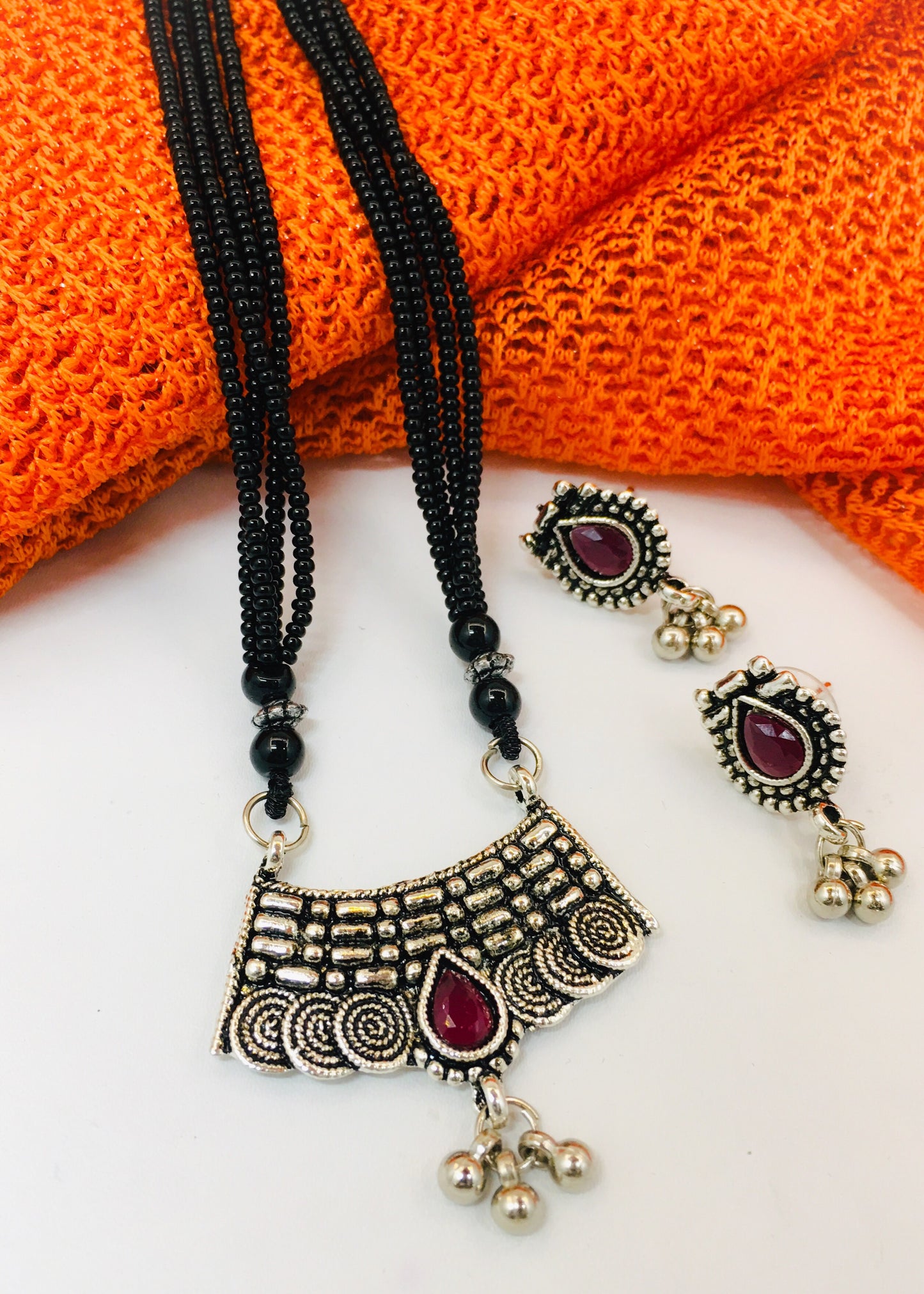 CLASSY PENDANT WITH TOPS MANGALSUTRA