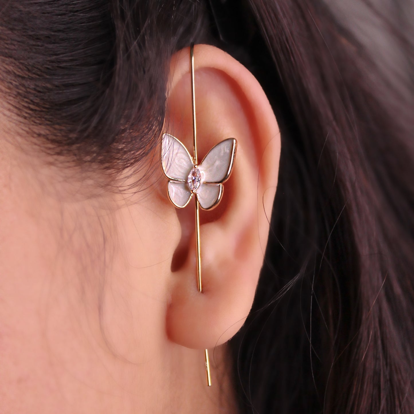 FANCY BUTTERFLY EAR-HOOK